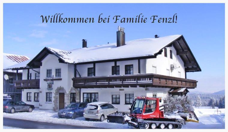 Pension Philippsreut "Zum Pfenniggeiger" Am Goldsteigwanderweg מראה חיצוני תמונה