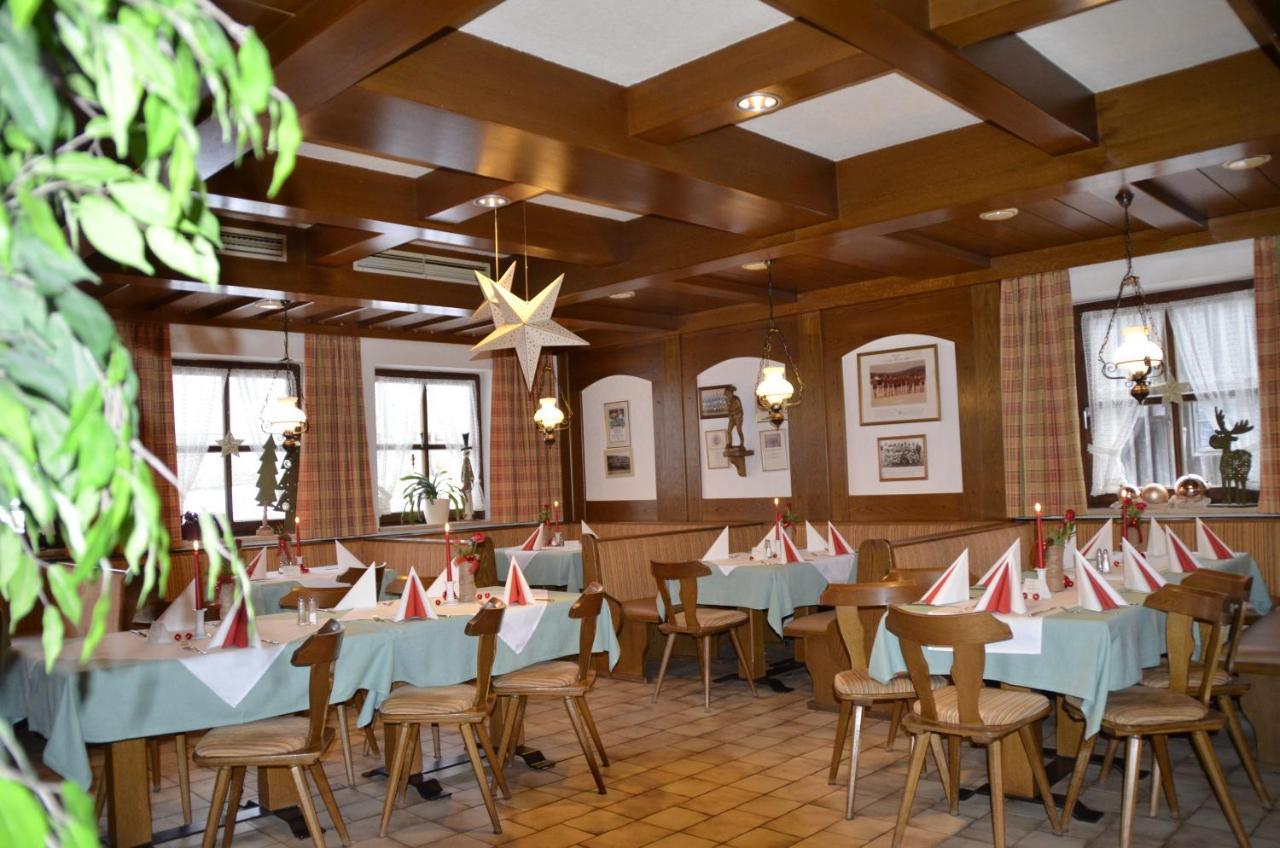 Pension Philippsreut "Zum Pfenniggeiger" Am Goldsteigwanderweg מראה חיצוני תמונה